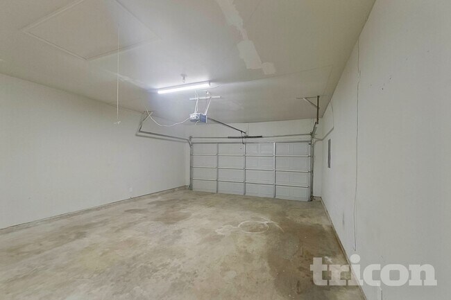 Building Photo - 1121 Cypress Ln