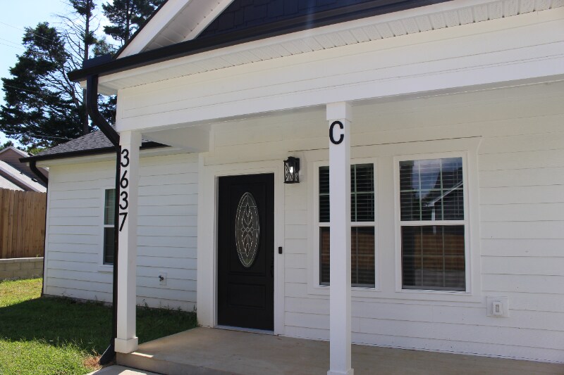 Building Photo - 3637 Guess Rd