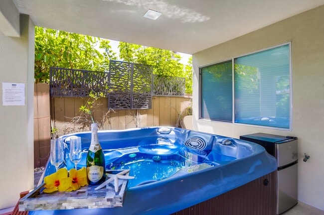 Building Photo - Luxury Furnished Home La Jolla with Ocean Views