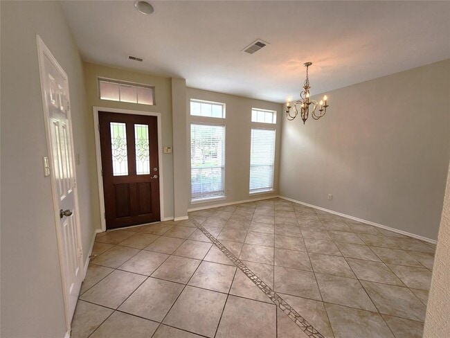 Building Photo - 13007 Balsam Lake Ct
