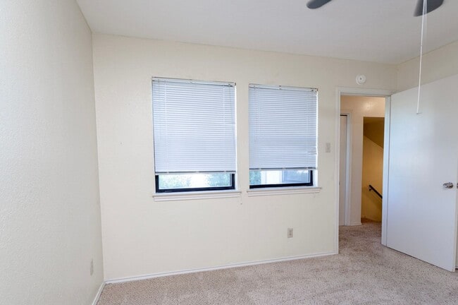 Building Photo - 7804 Chimayo Cove