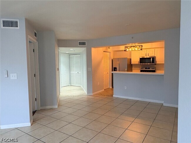 Building Photo - 4109 Residence Drive