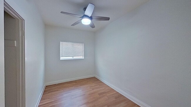 Building Photo - 709 W Micheltorena St