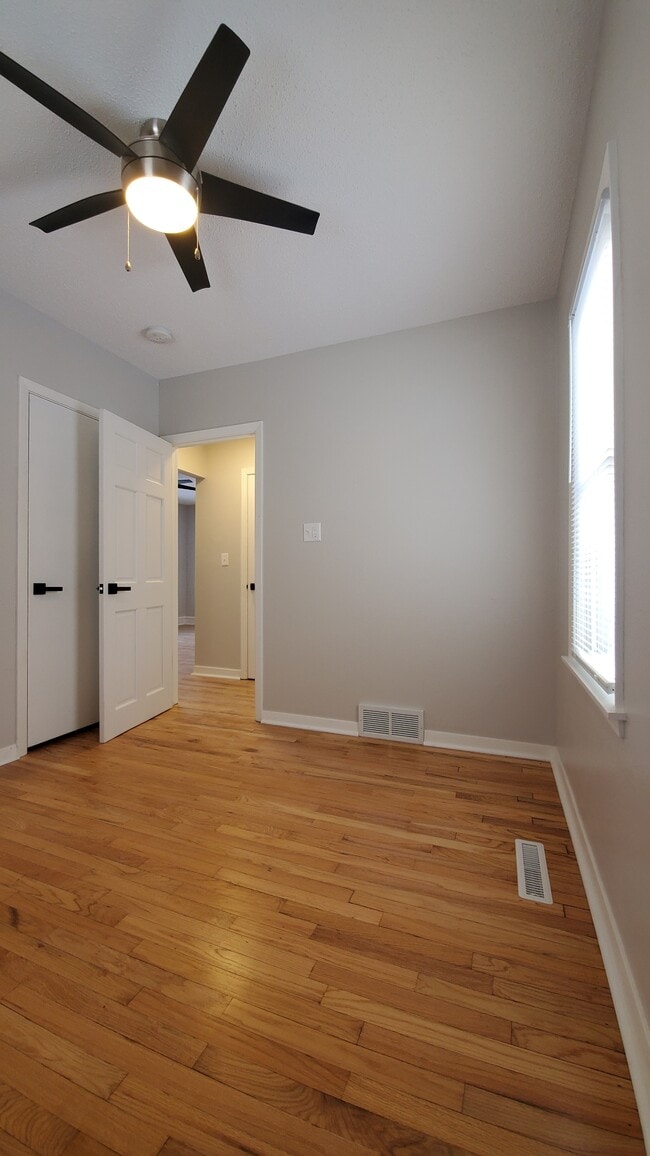 Building Photo - 1232 11th St NW