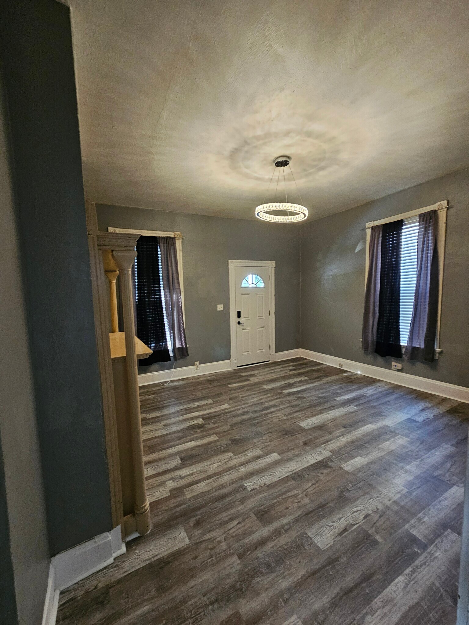 Living Room - 3179 River Rd