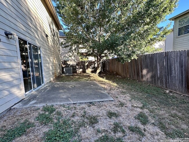 Building Photo - 106 Adelaide Oaks