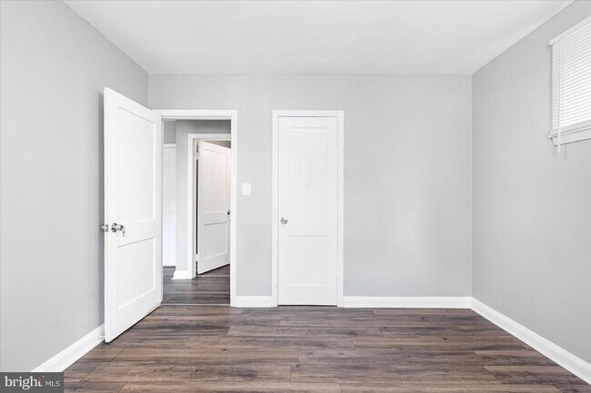 Building Photo - 303 Miles Rd