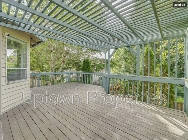 Building Photo - 320 NW 163rd Pl