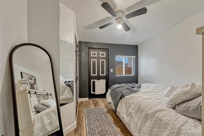 Building Photo - 1026 Inca St