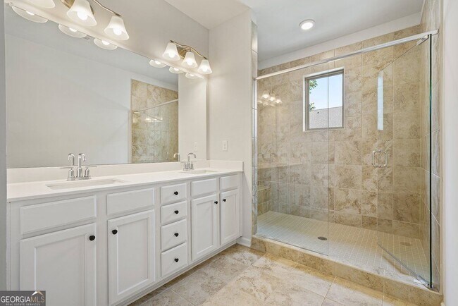 Building Photo - 4240 Hickory Pne Aly