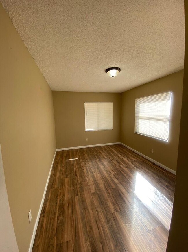 Building Photo - 181 Rebecca Ln