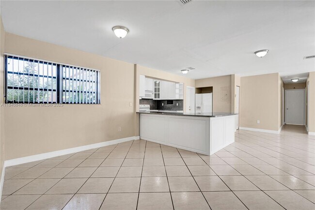 Building Photo - 8825-8885 SW 85th Ave