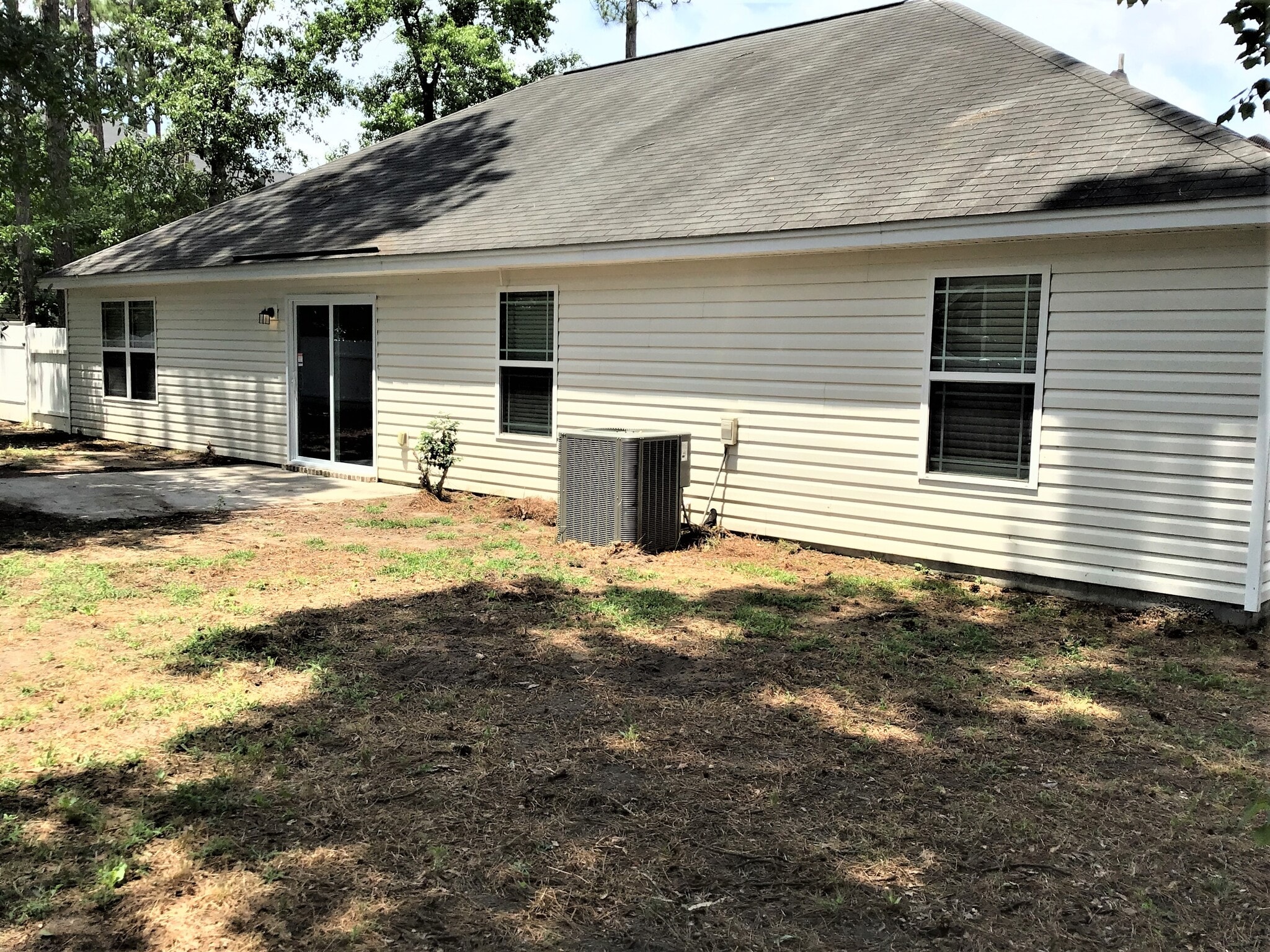 Building Photo - 108 Crooked Oaks Dr