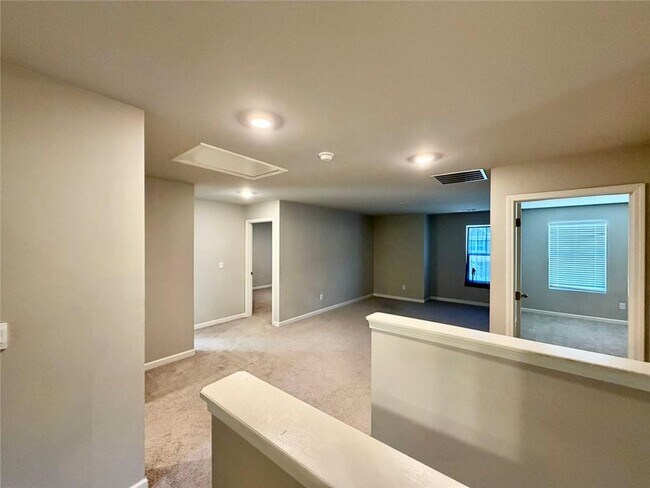 Building Photo - 5888 Screech Owl Dr