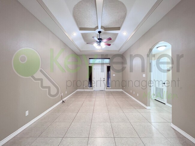 Building Photo - Beautiful 3b /2 bath home in McAllen