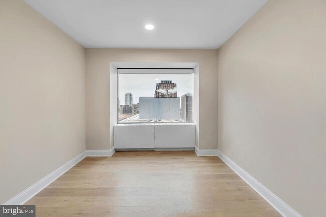 Building Photo - 1801 Market St