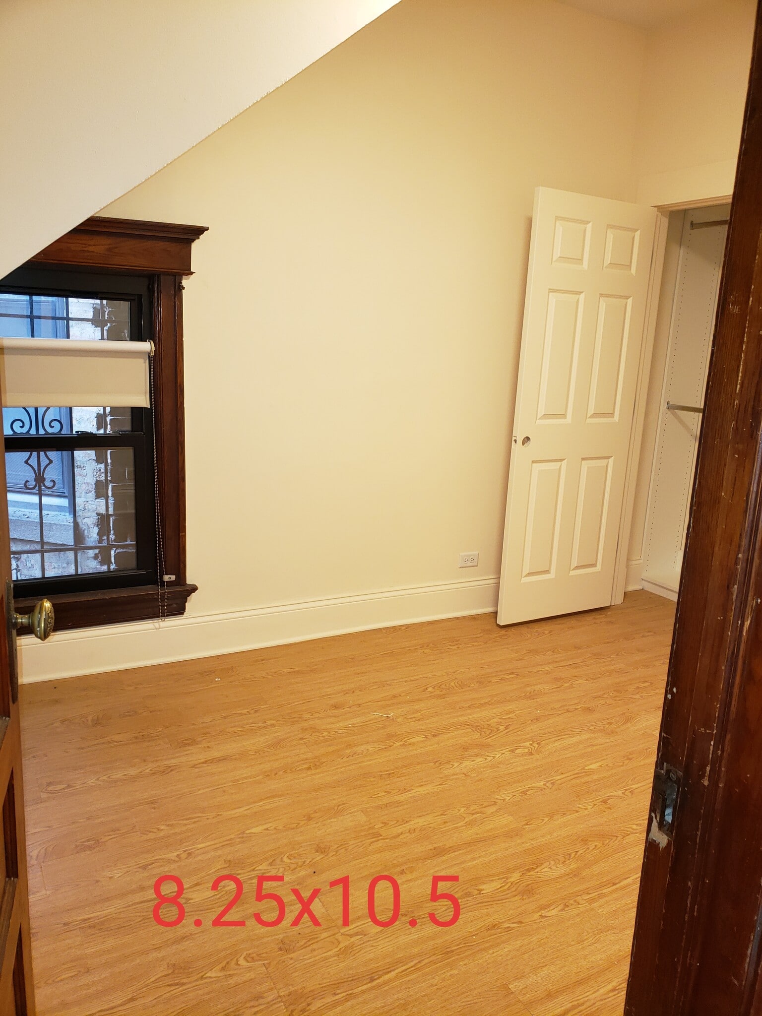 Bedroom 1 - 912 W Newport Ave