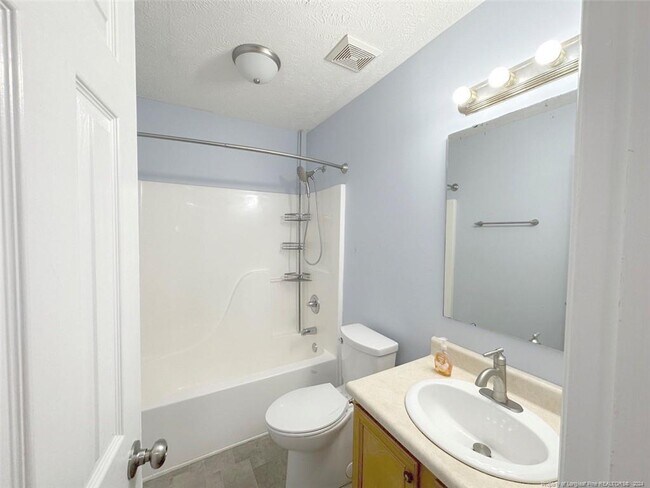 Building Photo - 223 Woodland Dr