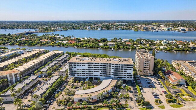Building Photo - 3589 S Ocean Blvd