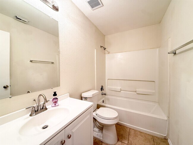 Building Photo - 1023 Verde Trails Dr