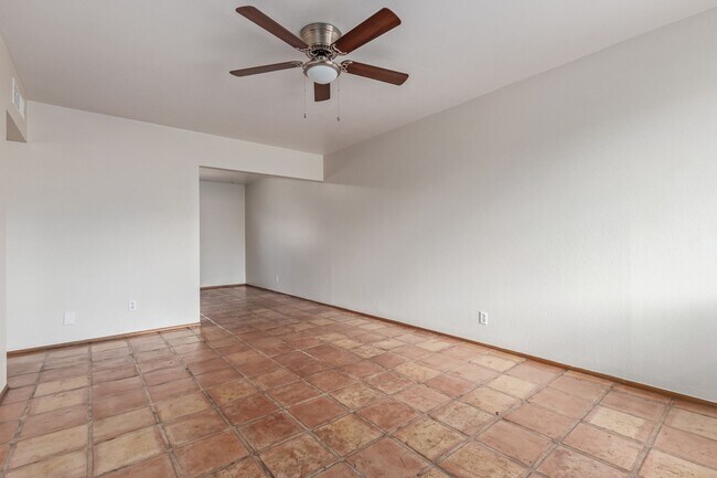 Building Photo - 7153 N 57th Dr