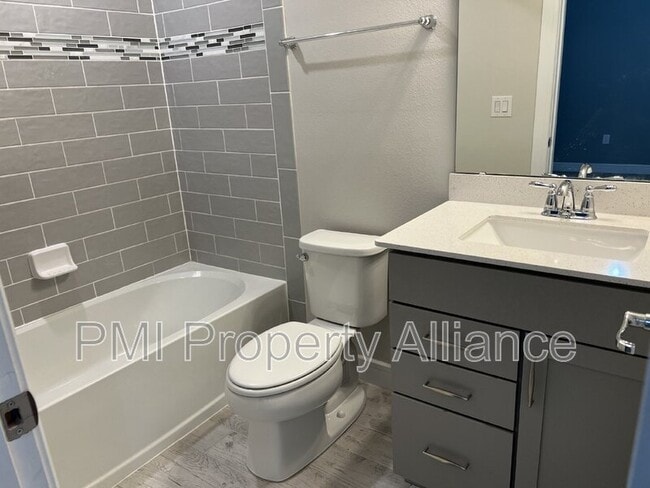 Building Photo - 4535 Gliding Wave St