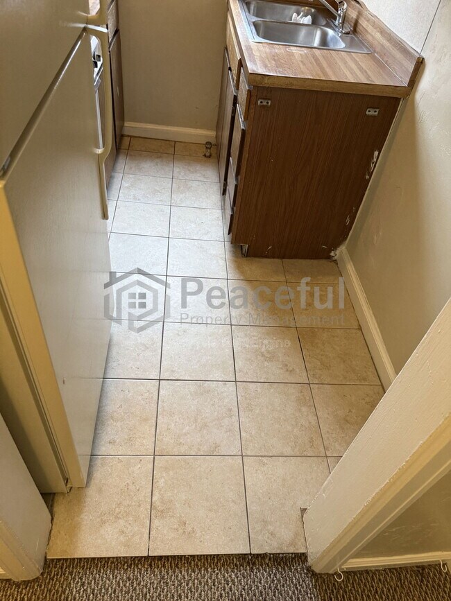 Building Photo - 417 Wall St