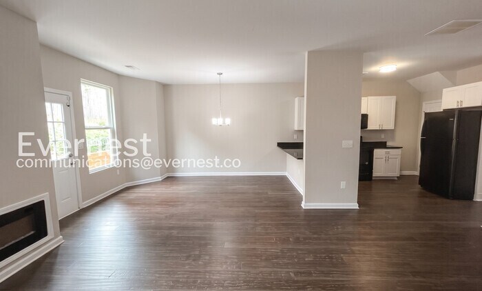 Building Photo - 853 Langston Trce