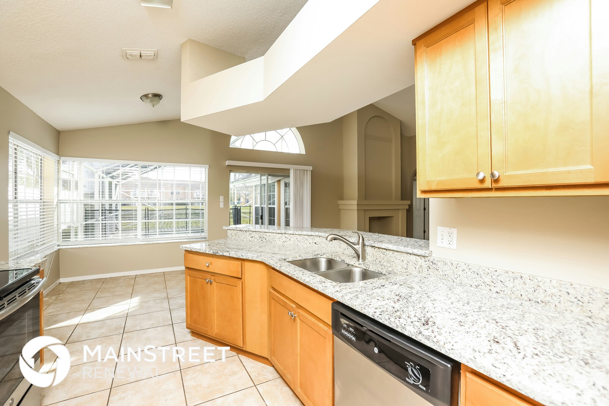 Building Photo - 2566 Davenport Cir
