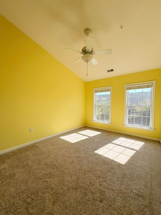 Building Photo - 1115 Havencrest St