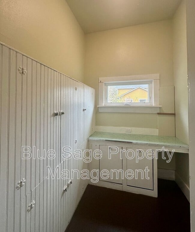 Building Photo - 1226 Tremont St