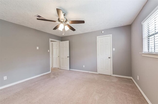 Building Photo - 4310 Brightwood Dr