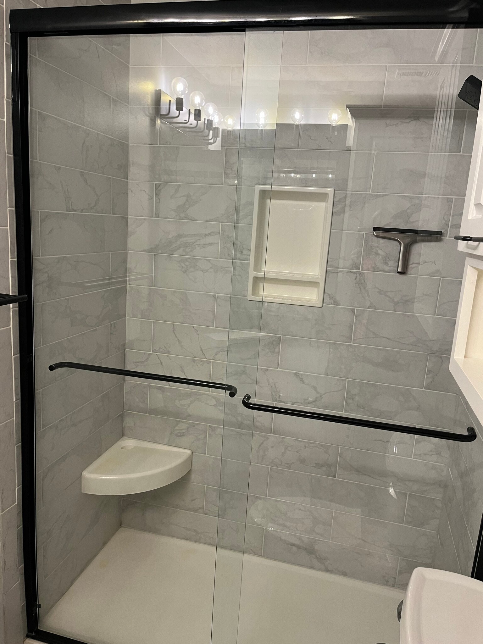 Master bath shower - 1300 G St