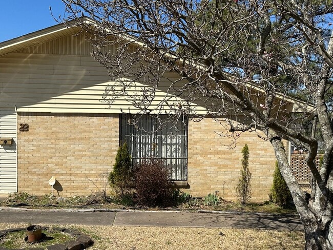 Building Photo - Contact Peggy at 501-676-1758