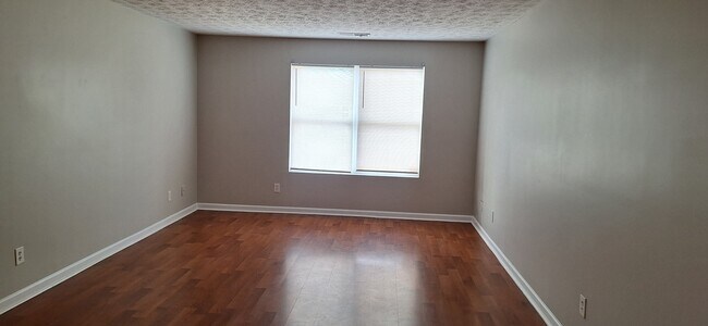 Building Photo - 8301 Waldrop Pl