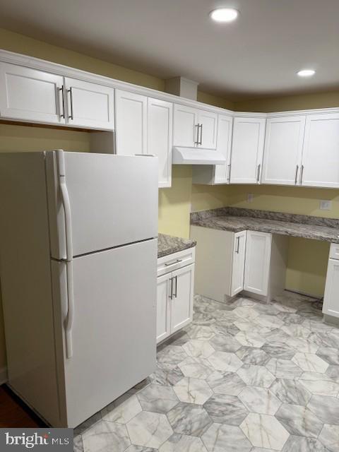 Building Photo - 35 W Main St