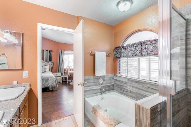 Building Photo - 1216 Olvera Way