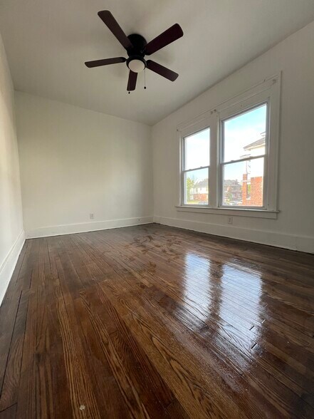 Building Photo - 3815 Pingree St