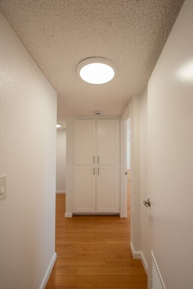 Building Photo - 4930 Whitsett Ave