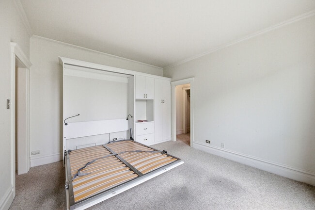 Building Photo - 2211 California St