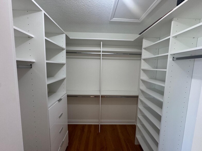Building Photo - 10840 SW 139th Rd