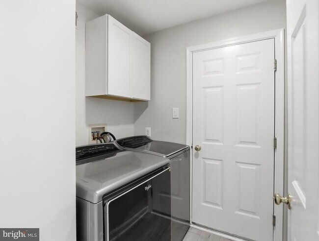 Building Photo - 8 Quails Nest Ct