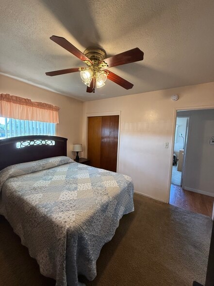 Building Photo - 8917 Reydon St