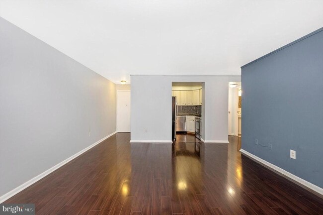 Building Photo - 10316 Rockville Pike