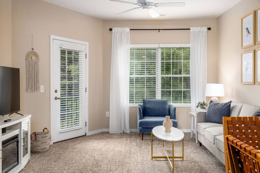 Building Photo - 6226 Oonas Way