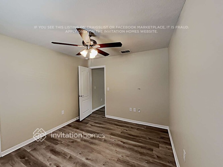 Building Photo - 7603 Pool Compass Loop