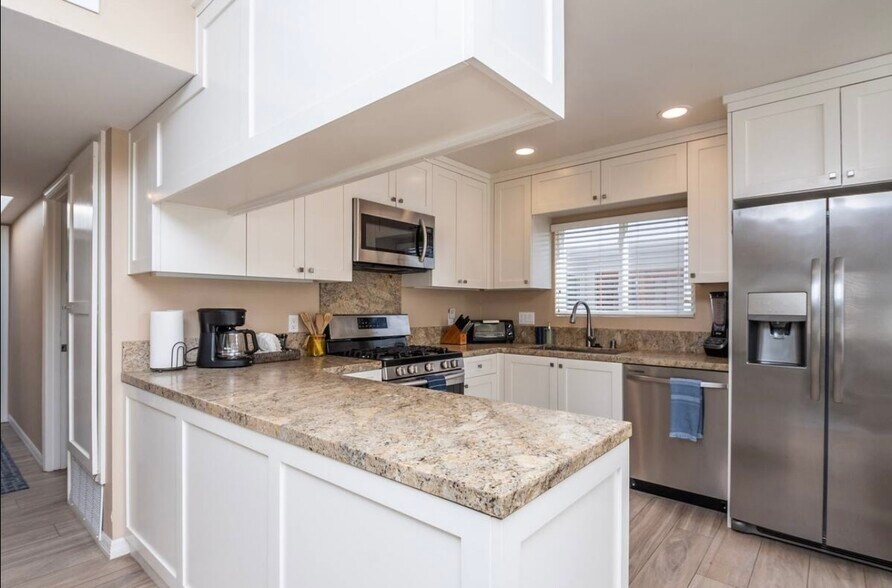 Building Photo - 730 Asbury Ct