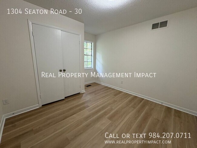 Building Photo - 1304 Seaton Rd