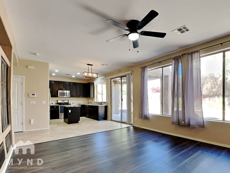 Building Photo - 2534 W Old Paint Trail