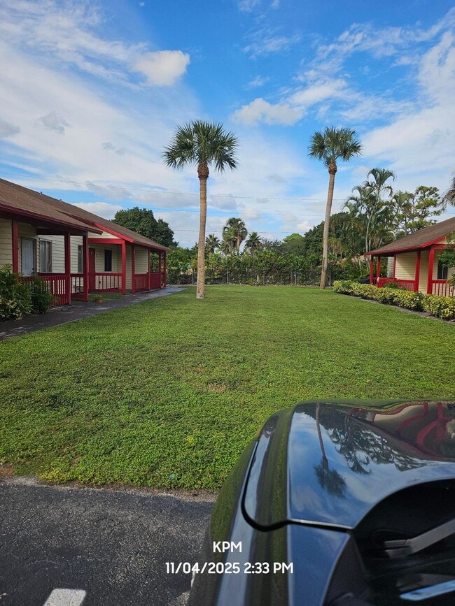 Building Photo - 1305 Rosewood Villa Ln